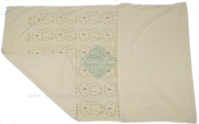 China Bulk Custom microfiber bath towels for camping bath towel set Supplier
